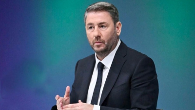 Το ΠΑΣΟΚ ανεβάζει ταχύτητα: Πρόγραμμα, προτάσεις και επίθεση στο δίπολο της τελευταίας δεκαετίας