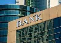 Εurobank Eq: Αναβαθμίζει εκτιμήσεις και στόχους για τις τράπεζες - Αναθεωρεί ανοδικά τις προβλέψεις για τα κέρδη κατά 2-6%
