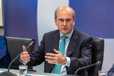 Χατζηδάκης: Συνεχίζεται η στήριξη στα καύσιμα ενόψει ενός δύσκολου ενεργειακού χειμώνα