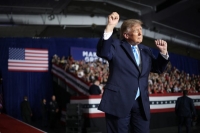 Trump: «Το μεγαλύτερο πρόβλημα με το Ιράν είναι ότι κανείς δεν ξέρει ποιος στο καλό κυβερνά τη χώρα»