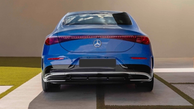 Η Mercedes κατασκευάζει ηλεκτρικά αυτοκίνητα φιλικά προς το περιβάλλον (Reuters)
