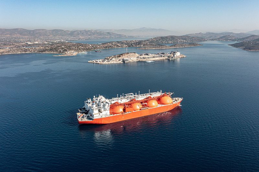 Κατάρ και ΗΑΕ: Μεταφορτώσεις φορτίων LNG από πλοίο σε πλοίο εκτός των Στενών του Ορμούζ