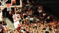 Ρεκόρ 14 εκατ. δολ.! Πωλήθηκε η φανέλα του Michael Jordan από το «Last Dance» (Νbc Sports)