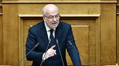 Φλωρίδης για Τέμπη: Η παραπομπή δεν σημαίνει και καταδίκη – Νέες βολές στην αντιπολίτευση