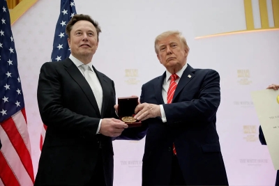 «Σύγχρονος Τόμας Έντισον»: Ο Trump απονέμει στον Musk το κορυφαίο αμερικανικό επιστημονικό μετάλλιο (euronews.com)