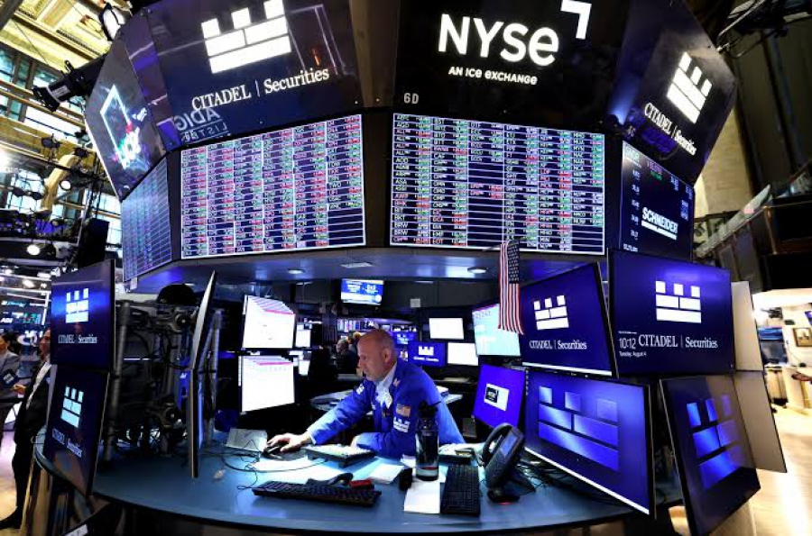 Wall: S&P -0,77% στις 7,683 - Πάνω από 5,2% η απόδοση του 10ετούς ομολόγου - Πίεση στις μετοχές- Nvidia με buyback $235 δις