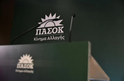 ΠΑΣΟΚ: Η κυβέρνηση προετοιμάζει τη μείωση του χρόνου καταβολής του επιδόματος ανεργίας στους δύο μήνες